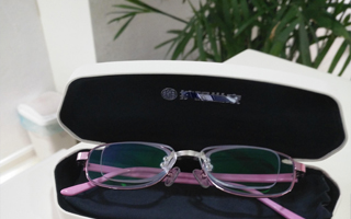  ,智趣控眼镜是国产的大品牌吗？